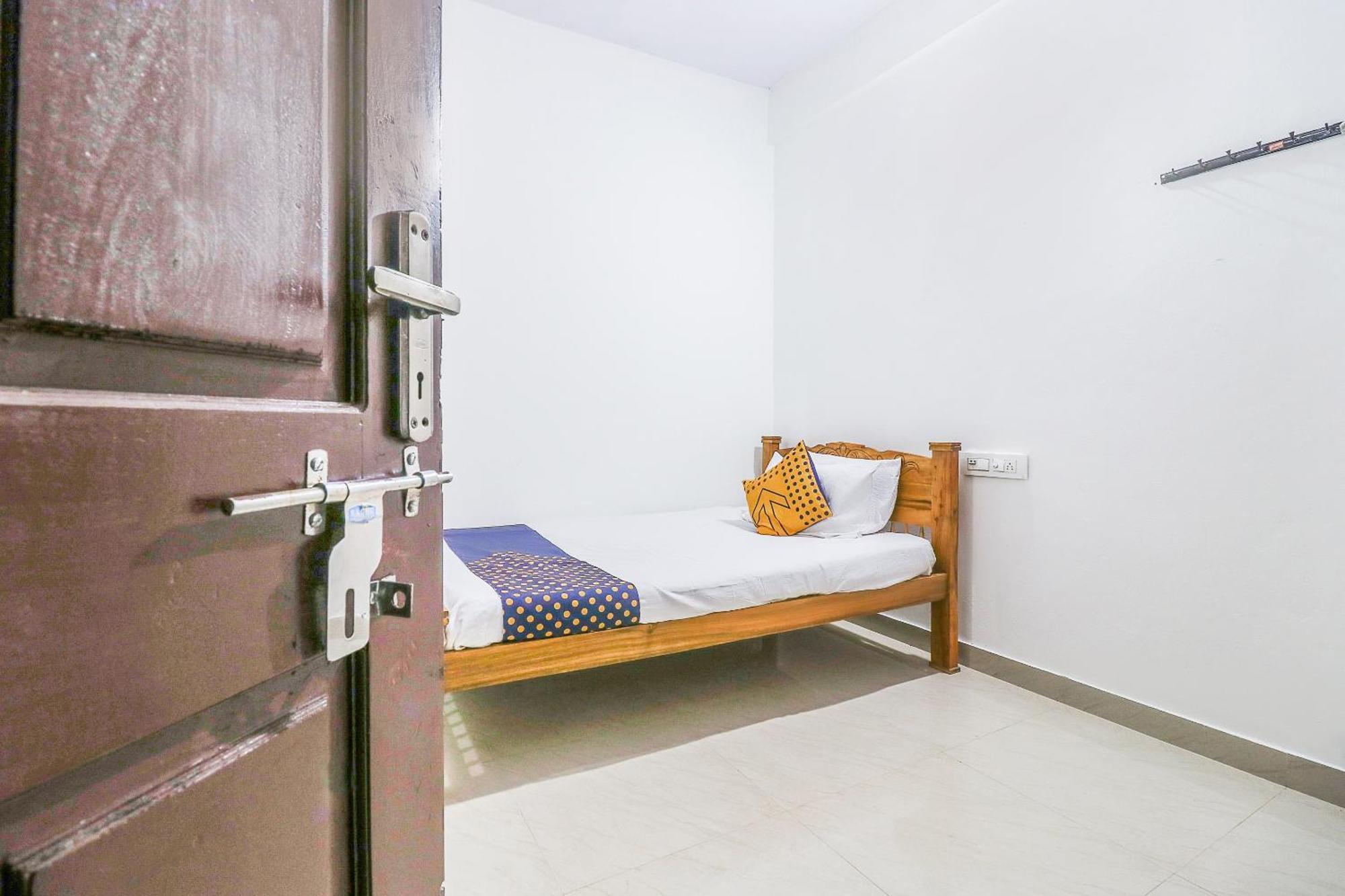 Spot On Rohini Inn Kadampuzha Kottakkal Экстерьер фото