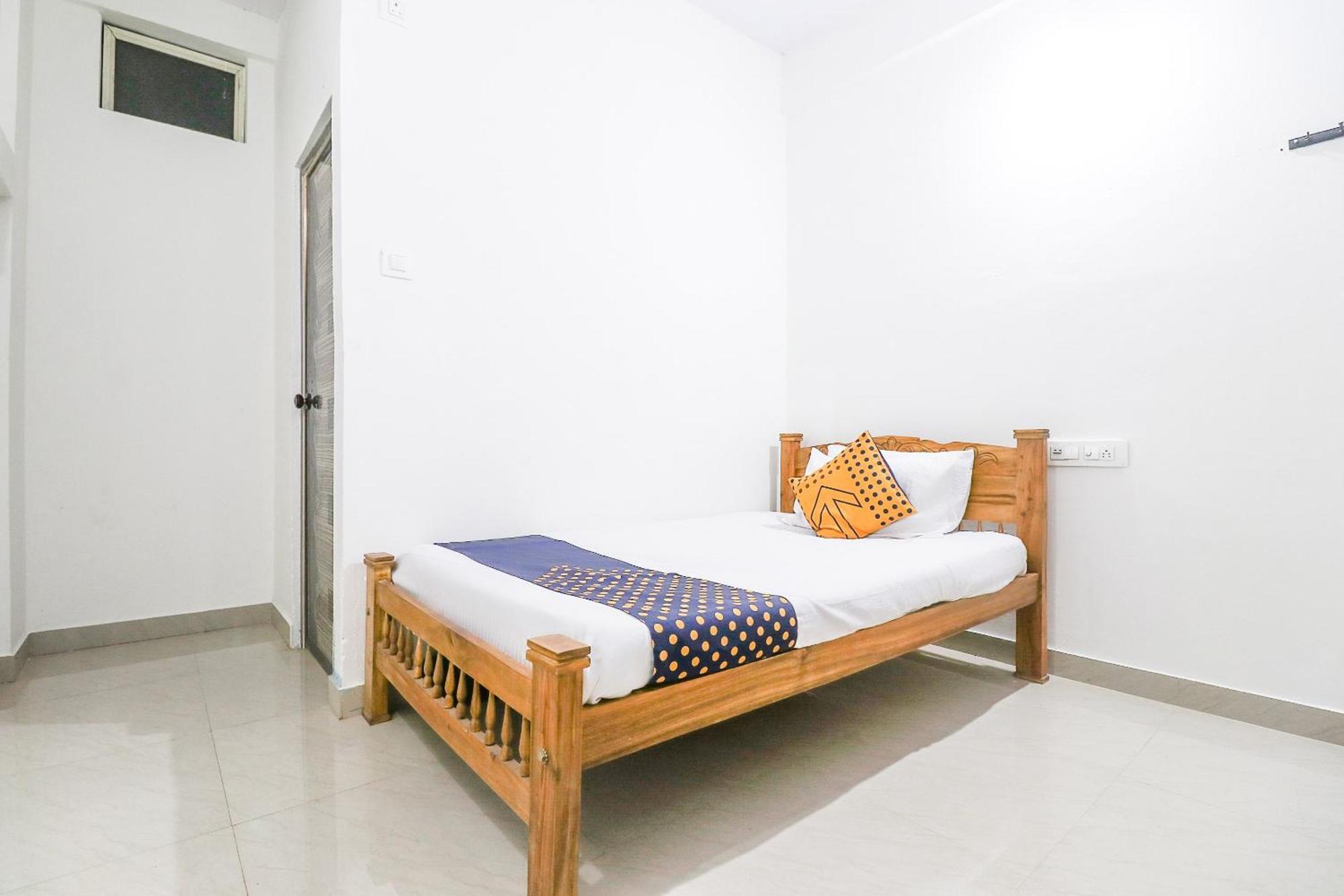 Spot On Rohini Inn Kadampuzha Kottakkal Экстерьер фото